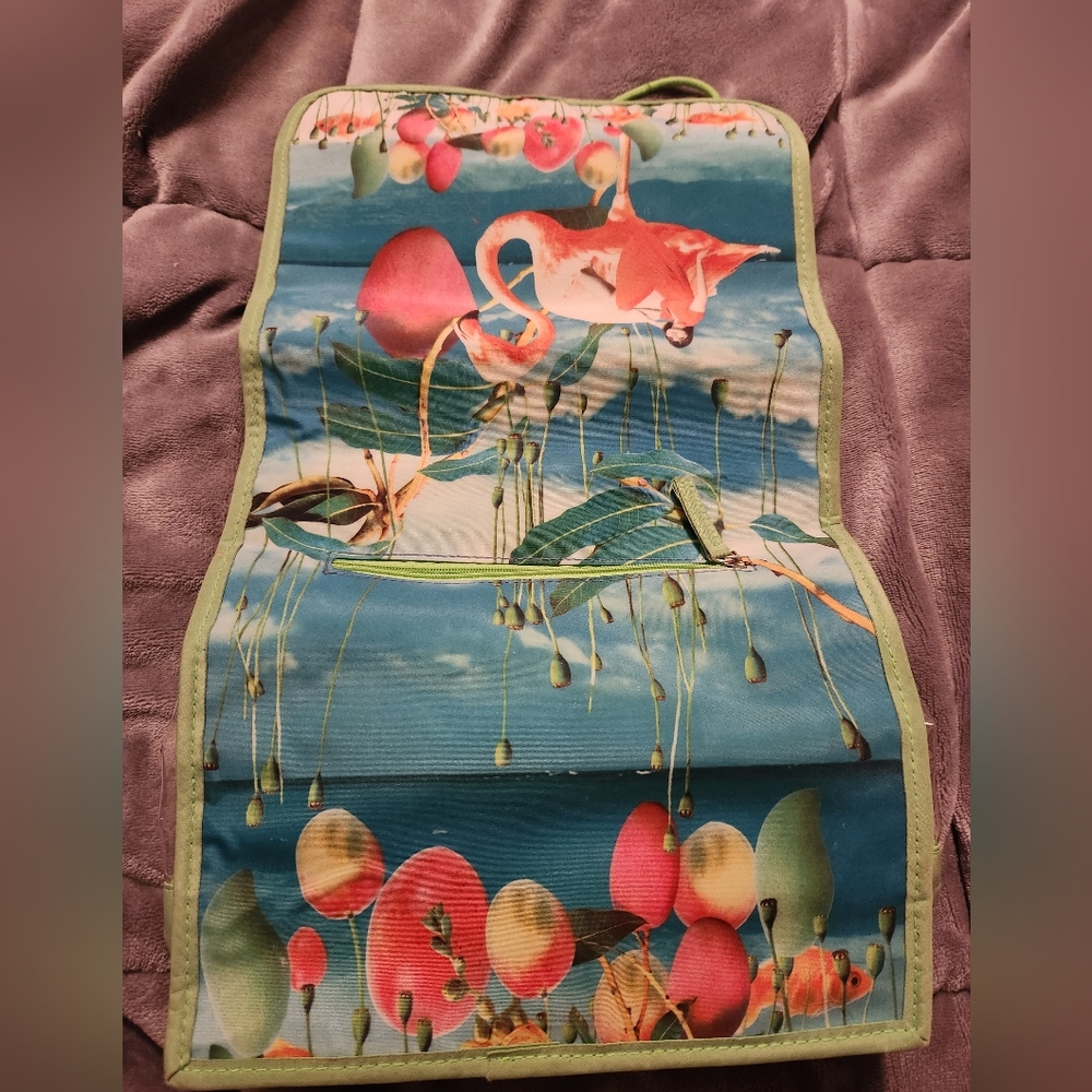 Cosmetic case